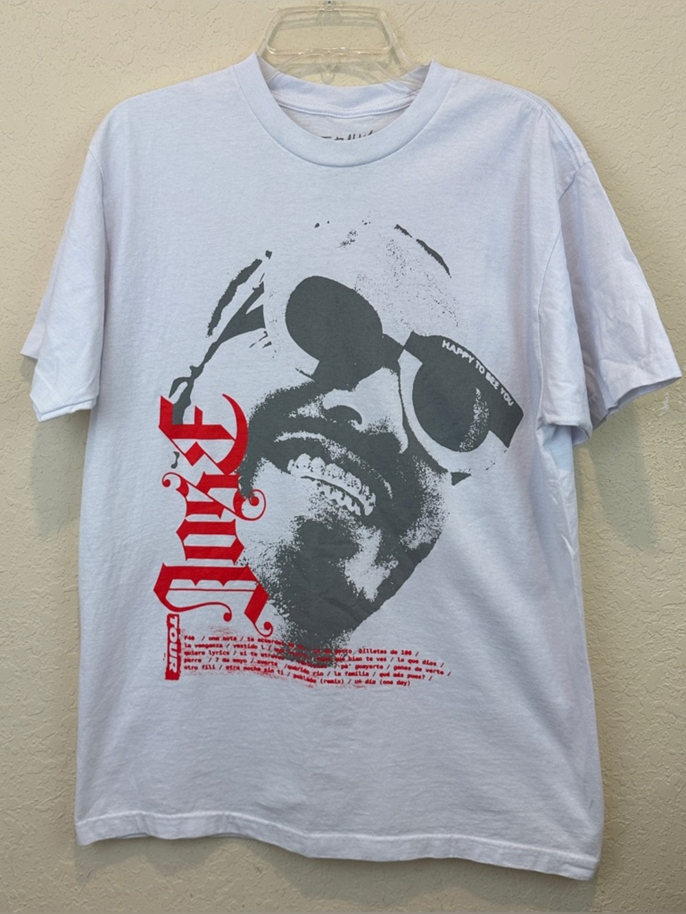 J Balvin Jose Concert tee 2022 short sleeves large Tee with Black & Red